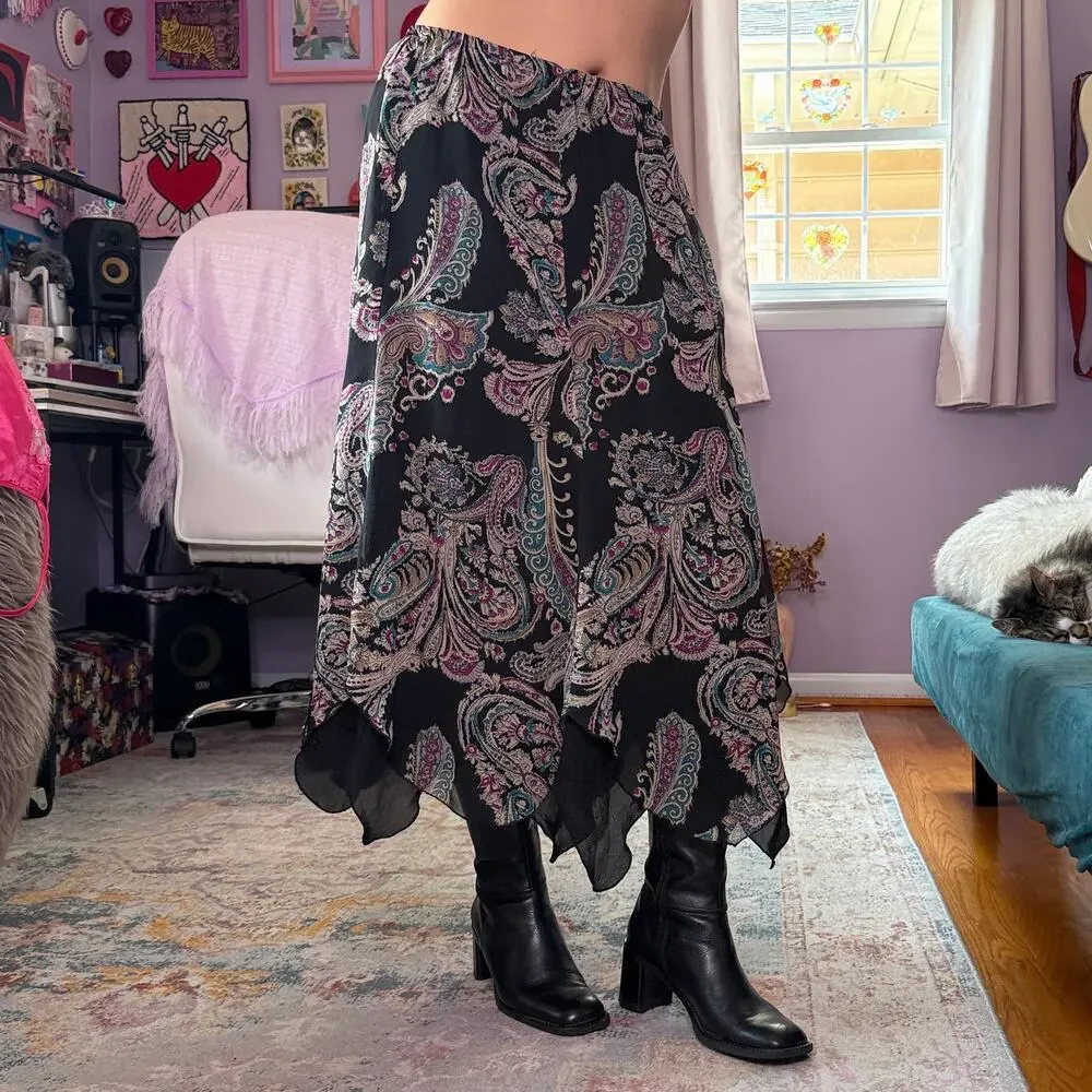 Vintage Y2K black paisley whimsigoth boho midi skirt